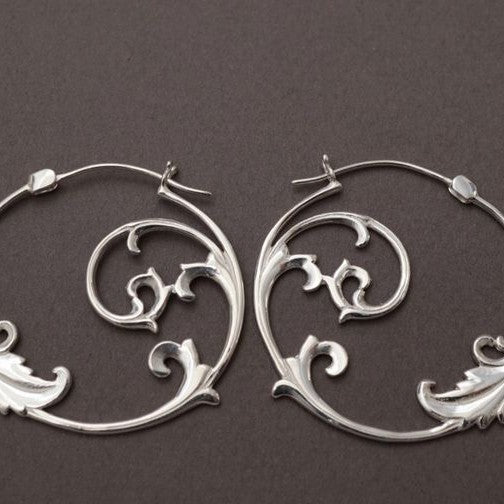 Beautiful Earrings With Unique Style