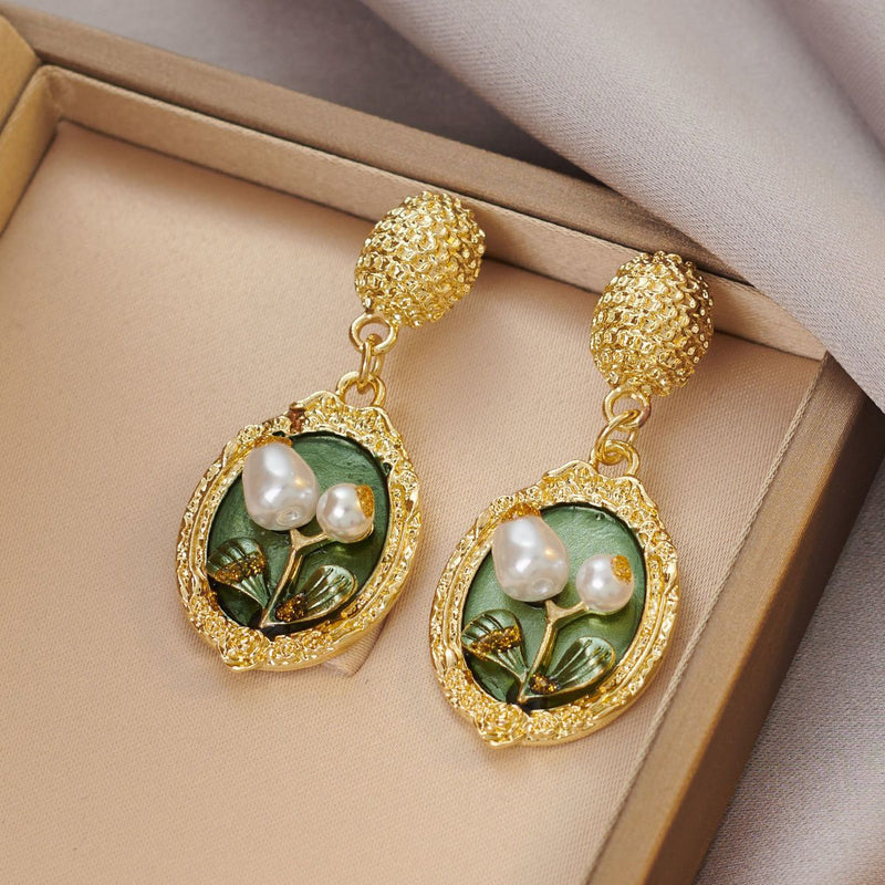 Elegant Pearl Earring For Every Occasion