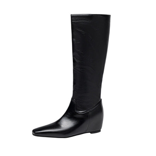 Graceful Orthopedic Boots for Modern Look