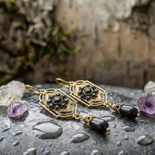 Regal Pearl Black Waterdrop Stone Earrings