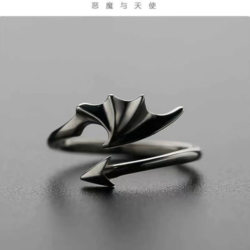 Statement Wing Ring