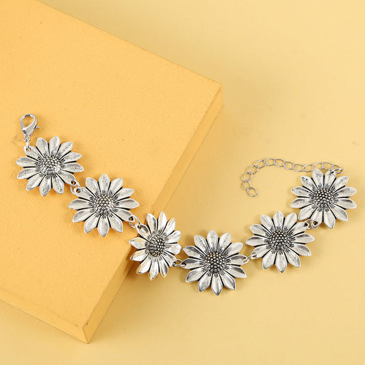 Vintage Daisy Bracelet