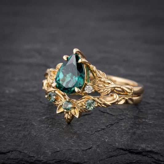 Vintage Floral Green Stone Ring