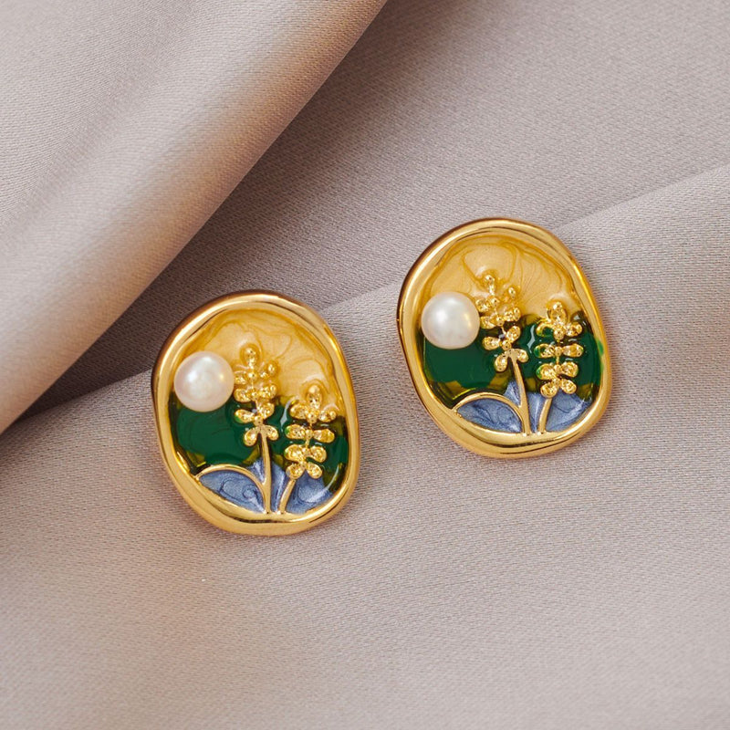 Vintage Floral Pearl Earrings
