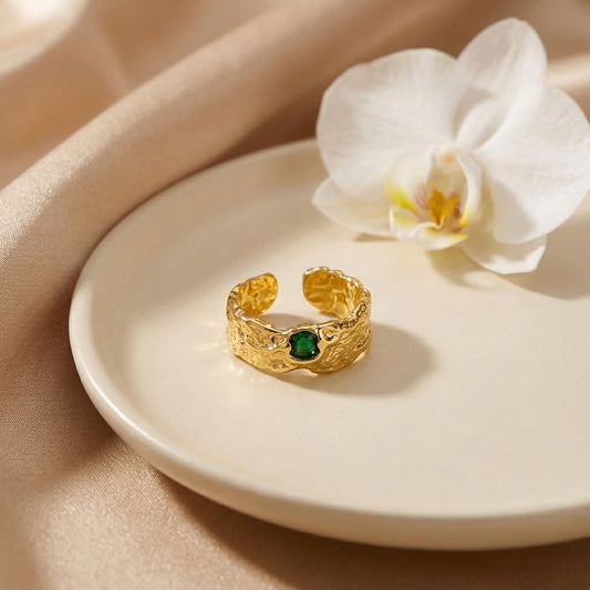 Vintage Gold Emerald Ring