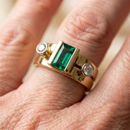 Gold Square Emerald Ring