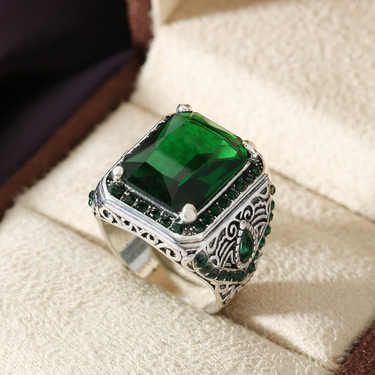 Vintage Green Emerald Ring