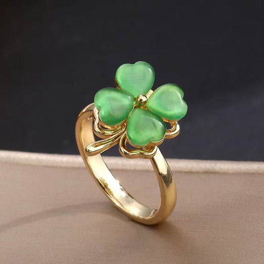Vintage Jade Clover Ring