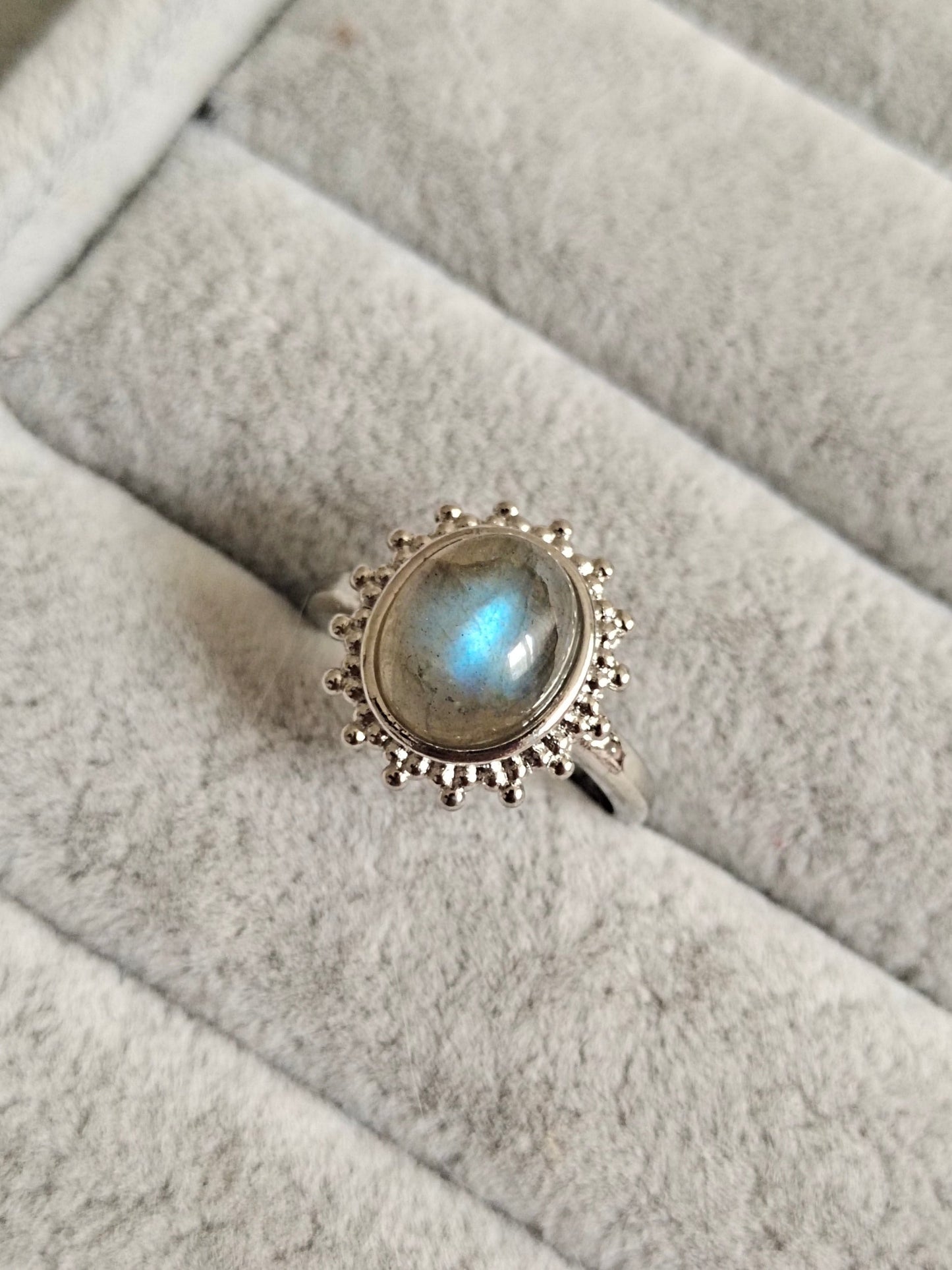 Vintage Labradorite Ring
