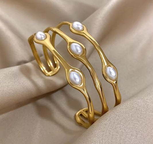 Vintage Layered Gold Pearl Bangle