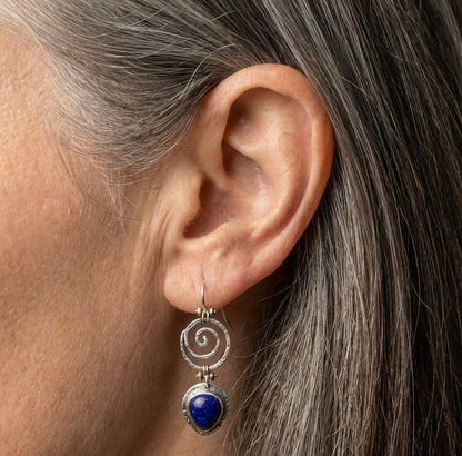 Vintage Round Blue Stone Dangle Earring