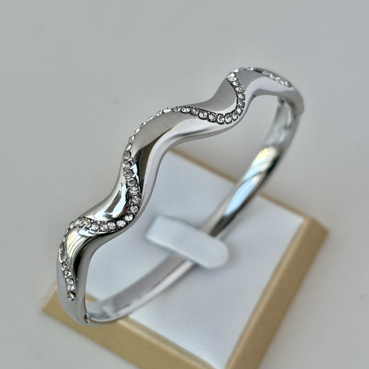 Vintage Silver Wave Crystal Bangle