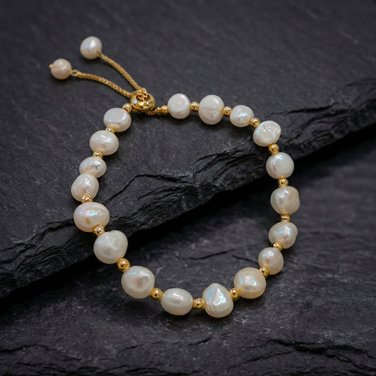 Vintage White Pearl & Gold Bracelet