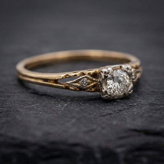 Vintage Zirconia Fine Gold Ring