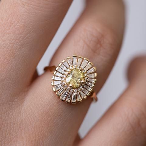 Rounded Mandala Yellow Crystal Ring