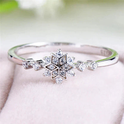 Snowflake Ring In Sterling Silver 925