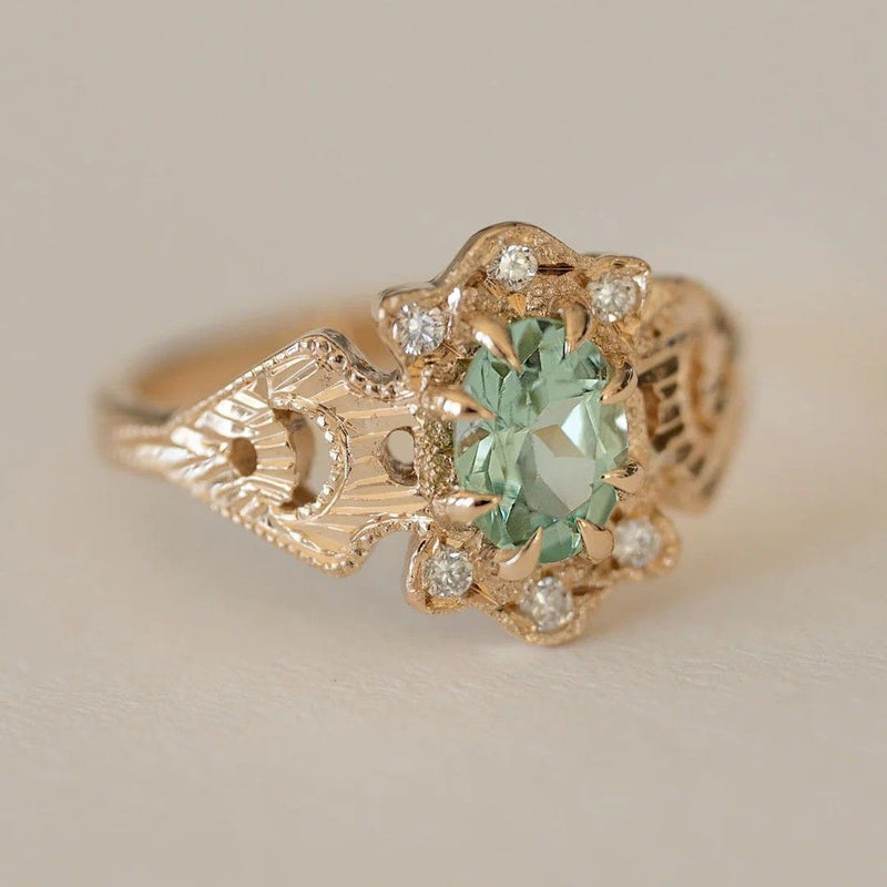 Green Inlaid Crystal Forged Hollow Ring