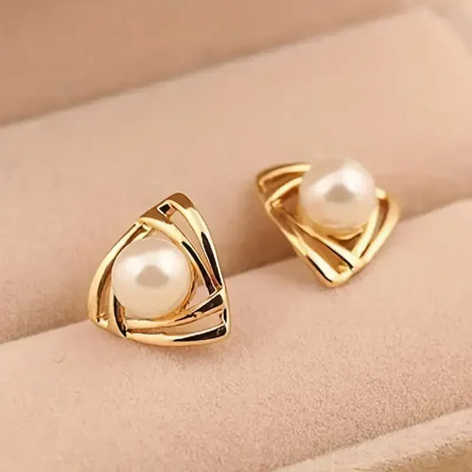 Exquisite Pearl And Gold Earrings | Gold
